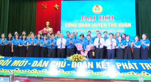 http://saovang.thoxuan.thanhhoa.gov.vn/file/download/637014591.html